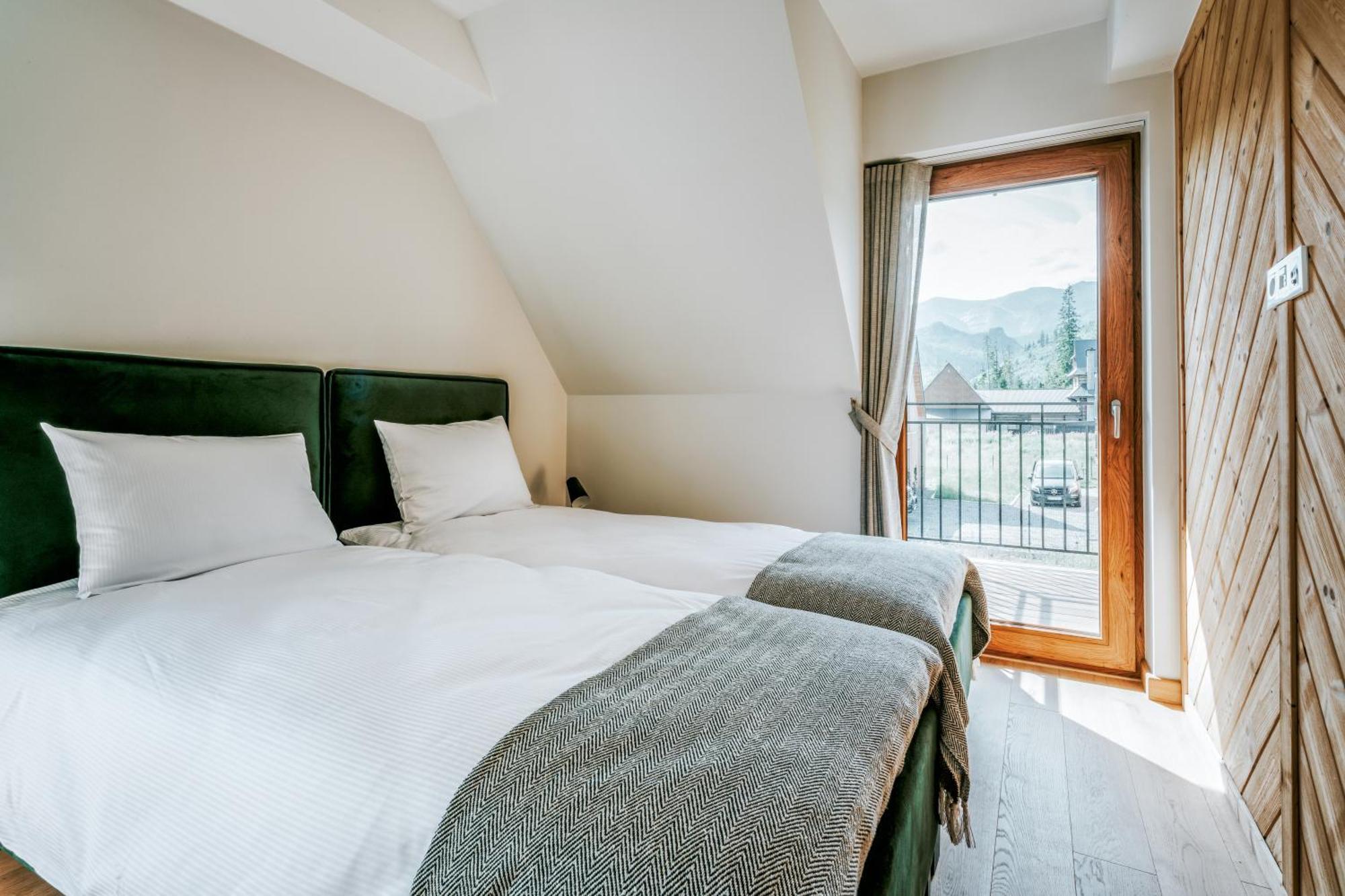 Apartamenty Krokus Przy Polanie Bialy Potok Witów Rum bild